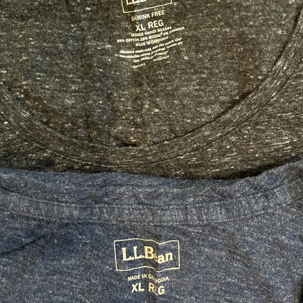 LL Bean V-Neck T-Shirts, Bundle of 3 - Picture 4 of 6